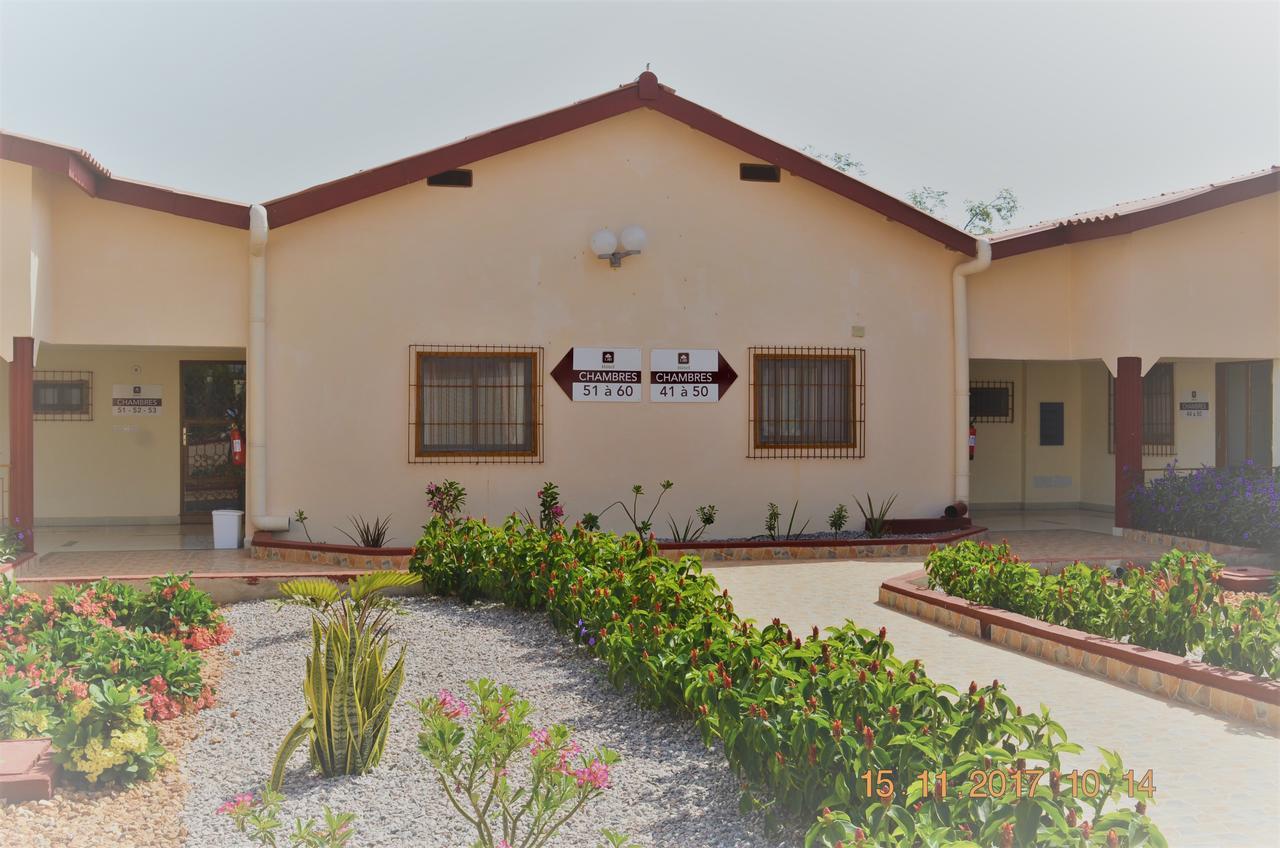 Hôtel La Rose Blanche Korhogo Buitenkant foto
